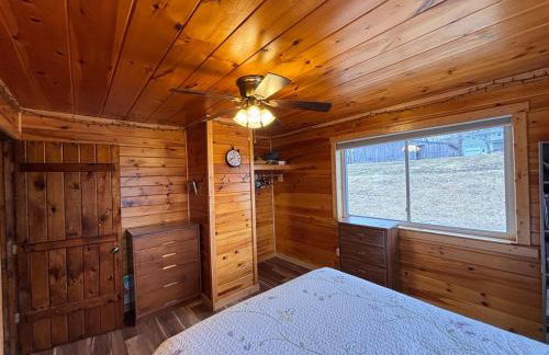 Cute 3 bedroom cabin on a farm - Foto 18