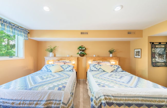 Twin Waters by Avantstay Patio Pool Table - Photo 36