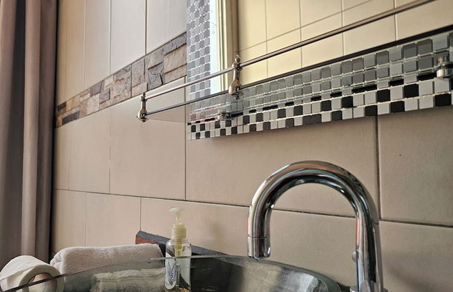 HK Group Hotel - Foto 13