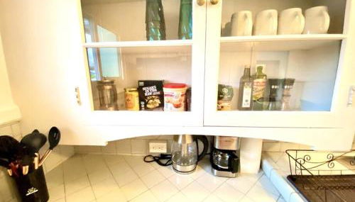 YOUR HILO HOMEBASE - Lovely 3 Bedroom in Heart of Hilo with AC! - Foto 4