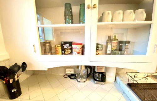 YOUR HILO HOMEBASE - Lovely 3 Bedroom in Heart of Hilo with AC! - Foto 4