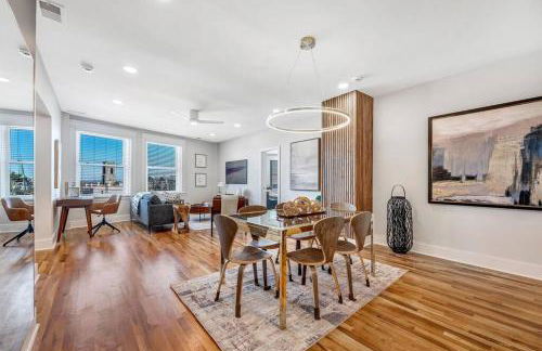 3 Bdrm 3 Full Bath Tower View walk up - Foto 1