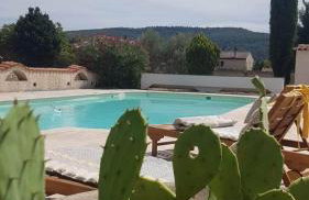 Clos Saint Antoine - Grand T2, terrasse, piscine, terrain de pétanque - Foto 1