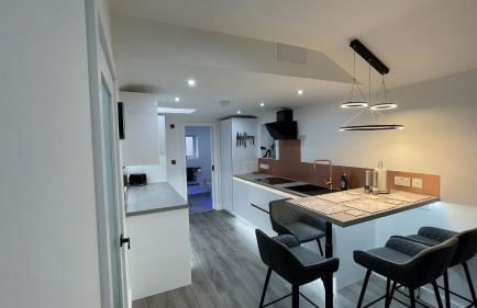 Private Luxury By The Sea, With A Personal Gym, Hot Tub, And Free Parking! - Photo 26