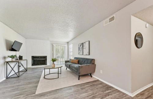 The Landry 188 Spacious and Cozy 2 Bedroom 1bth - Foto 18