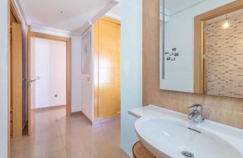 Penthouse in the Sun - Foto 4