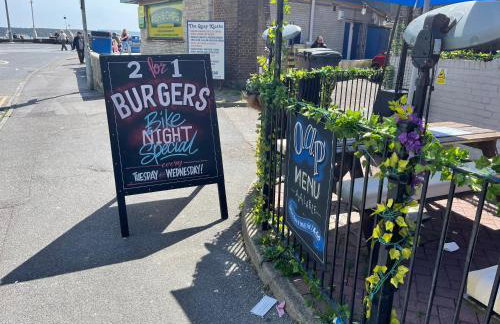 Quay & Sea View Spacious Modern Secure Parking - Photo 56