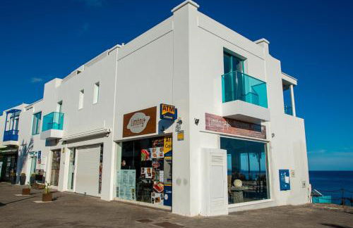 Sea Breeze Suites - Photo 4