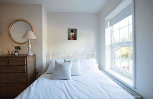 Beautiful Chester Cottage - Photo 35