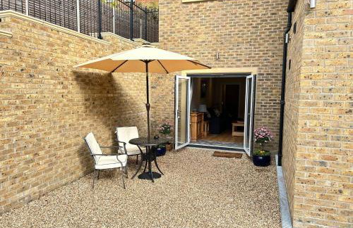 Stansted Airport Stay, Parking and Luxury Suite - Foto 16