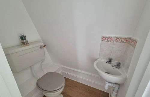 2 Bed Maisonette with Sofa Bed - Ideal for Groups #26C - Foto 10