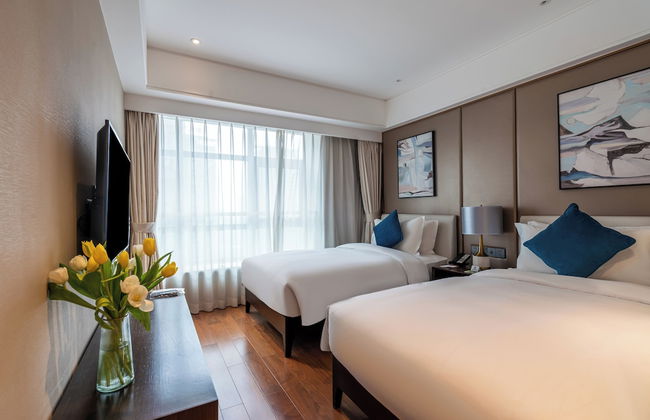 Cheng Du Wifc Suites -YYC Preferred - Photo 7