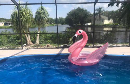 Private Tropical Waterfront Sanctuary w pool, hot tub & an island! Pet Friendly - Foto 24