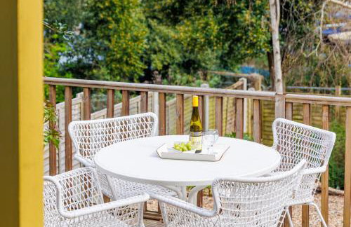 The Deck House - Seafront Upside-Down House with Solent Views, Gurnard - Foto 24