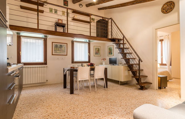 Corderie de la Tana Biennale Exhibition - Foto 11