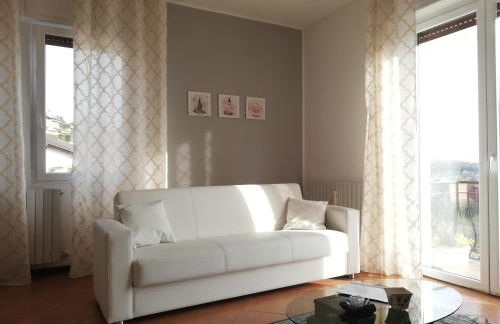 Como Ricky Apartment with parking nearby - Photo 4