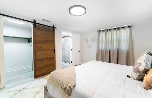 Renovated 3B 2BA, oasis yard Hot tub - Foto 16