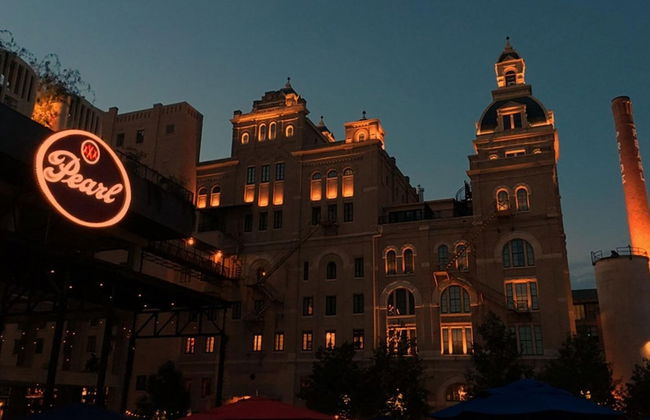 Newly Remodeled 4BR 2BA Near Amazing Downtown - Photo 39