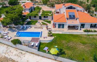 ISOLATED Five Star Luxury Villa With Private Pool - Foto 2