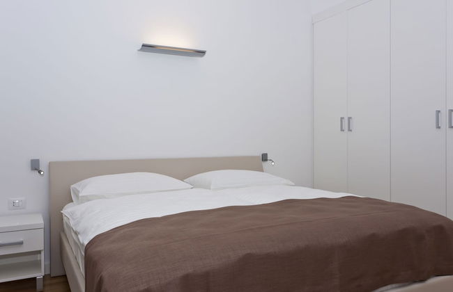 Villa in Novigrad With Pool & Rooftop Terrace - Foto 3