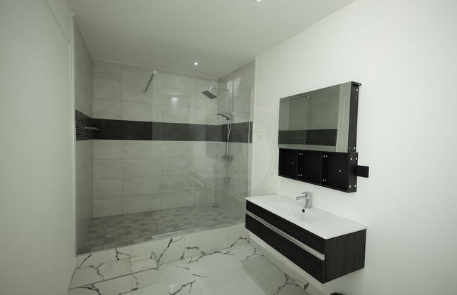 O'Beach Boutique Studios - Photo 59