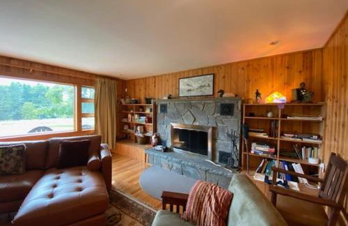 Apple Orchard & Forest Retreat with Woodland Pond - Foto 1