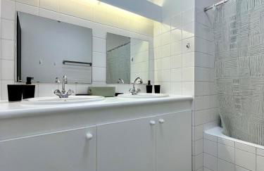 Maison La Clairière - Jardin et parking - 10 pers - 4 chambres - 15 min de Lyon - Foto 2