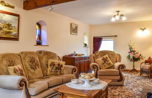 Priory Barn - Photo 4