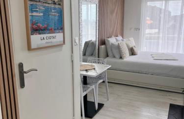 Suite jacuzzi 2 min de la mer - Foto 3