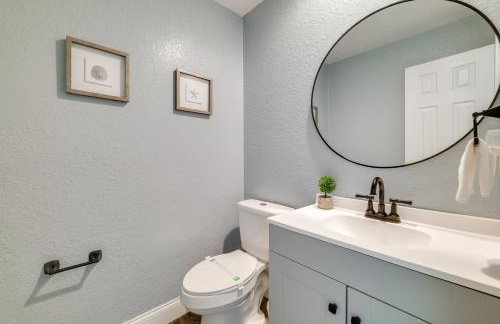 Private Pool and Hot Tub Modern Davenport Home! - Foto 12