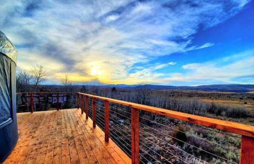 Pet-Friendly Yurt for an Off-the-Grid Getaway near Hyrum, Utah - Foto 9