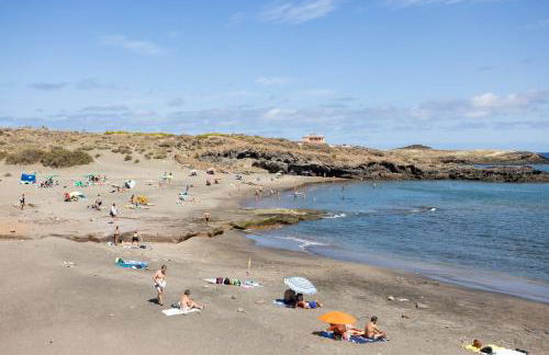 Home2Book Modern Bright Apt Abades, Pool & Terrace - Foto 45