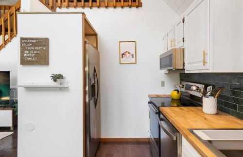 The Black Forest Chalet - Hot Tub, Hiking, Kayak - Foto 60