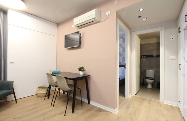 Charming 1B Apt Near Expo & Univ TelAviv - Photo 7