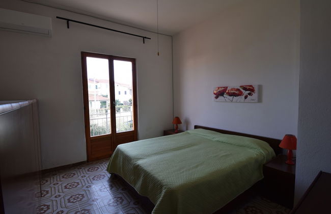 Family Apartment With Balcony In Budoni - Photo 3