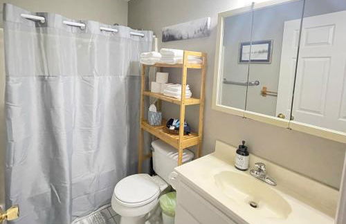 Peaceful Haven 2BR 1BA in Quiet Neighborhood - Foto 20