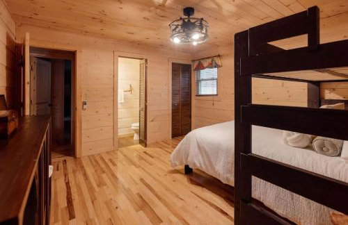 Home with Sauna & Hot Tub & Lake Access - Foto 46