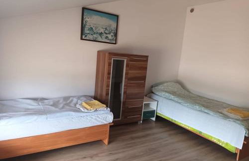 Stajnia nad Rozlewiskiem - agroturystyka Barcice gmina Somianka - Foto 4