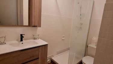 Praloup 1600 ideal famille - Foto 2, Shower