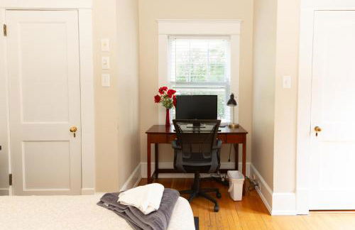 Sunny efficiency in historic home - Foto 36