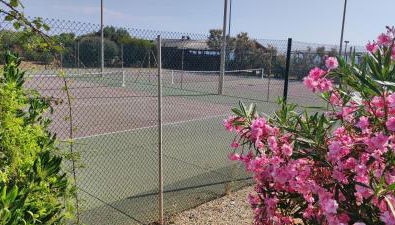 A 5 mn à pied de la mer, piscine ,tennis, paillote - Foto 2