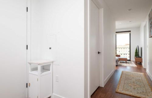 Back-Bay Lux Central 2BR Condo with Rooftop and Parking - Foto 54