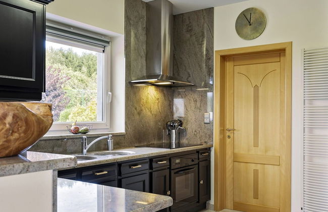 Pleasant Holiday Home With Recreation Room - Photo 15