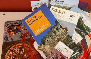 Zwei Zimmer Appartment mit Balkon und Stellplatz voll möbliert - Photo 6