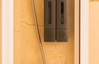 Vistas a Plaza de España y Parking Gratuito - Foto 2