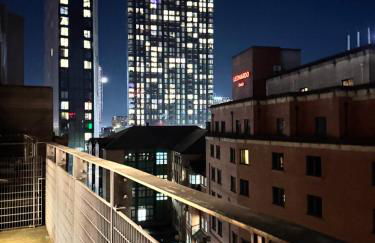 Modern 2 Bed City Center Apartment - Foto 7