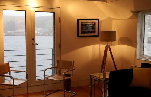 The Bulwark - Photo 2