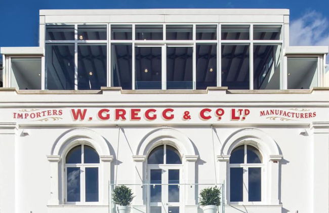 The Thomas Gregg Apartments - Photo 1