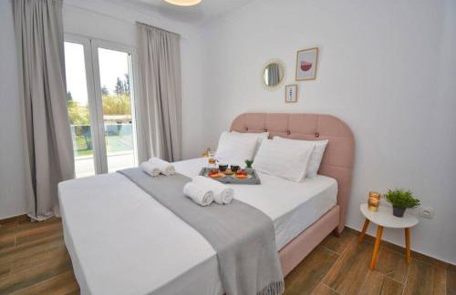 Potamos Deluxe White Apartment - Photo 18