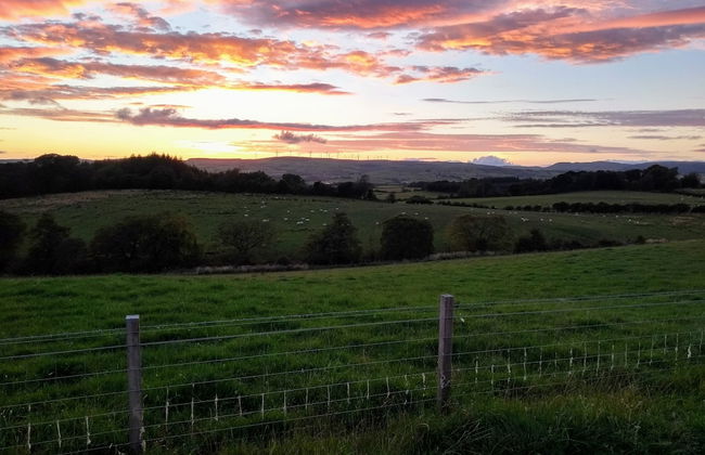 Cleeves Cabins, Ailsa Luxury Lodge With hot tub - Foto 18